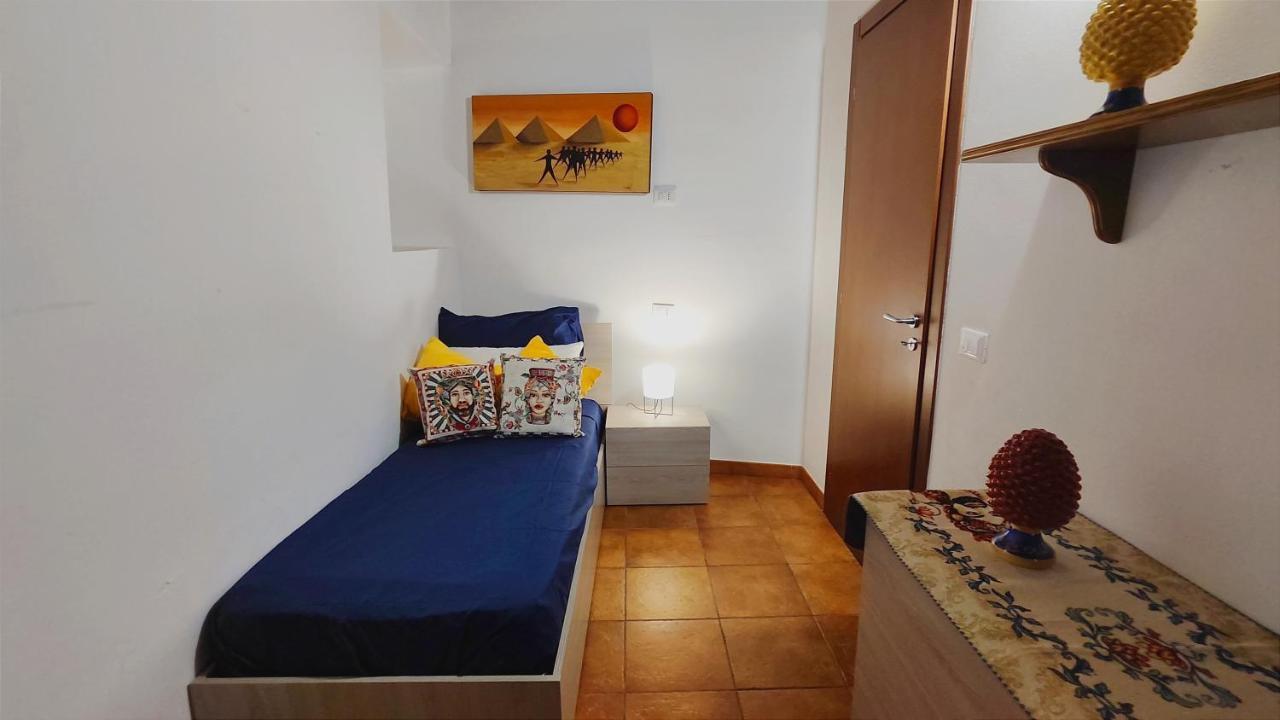 Porto Centro Storico Spiaggia Wi-Fi&Self Check-In Castellammare del Golfo Luaran gambar